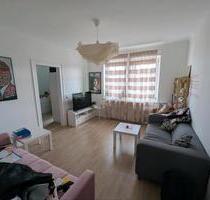 2-Zimmer-Wohnung in Gotha Ost ab sofort, möbliert mit Küche 2-Zimmer-Wohnung in Gotha Ost ab sofort, möbliert mit Küche