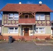 Älteres Wohnhaus mit Nebengebäude und sep. Garten, Maklerfrei - Ebern