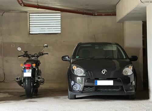 Foto - GarageStellplatzWinterlager für dein Motorrad