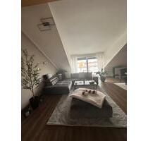 Wunderschöne 3- Zimmer Wohnung - 1.600,00&nbsp;EUR Kaltmiete, ca.&nbsp; 130,00&nbsp;m&sup2; in Dudenhofen (PLZ: 67373)