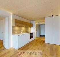 Natürlich wohnen, hell leben - Ihr Zuhause mit Gartenanteil ++Decker Immobilien++ - Moosthenning