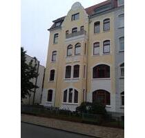 3 Zi DG-Whg, Balkon, renoviert, 90 qm im Jugendstil-Haus - Neumünster