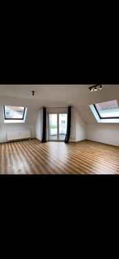 Foto - Helle 3-Zimmer-Wohnung mit Balkon & 2 Stellplätzen