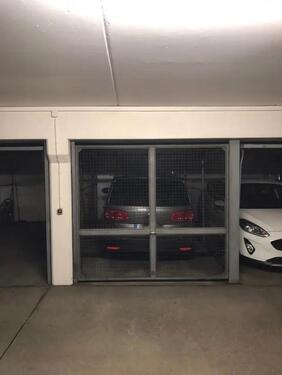 Foto - INNENSTADTNAHER TIEFGARAGEN-STELLPLATZ (Gitterbox)
