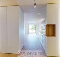 Wohnen mit Weitblick: nachhaltig & modern ++Decker Immobilien++ - Moosthenning