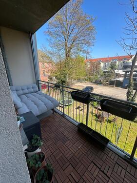 Foto - Attraktive 3-Zimmer-Wohnung mit Balkon und Blick auf den Kanal