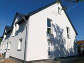 Foto - NEUBAU- Energieeffiziente DHH m. EBK Wärmepumpe in ruhiger Lage