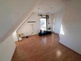 Foto - Dachgeschosswohnung - 630,00 EUR Kaltmiete,