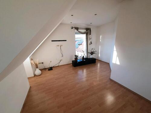 Foto - Dachgeschosswohnung - 630,00 EUR Kaltmiete,