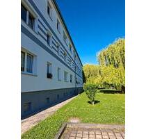 Helle Dachgeschoss Wohnung - 600,00&nbsp;EUR Kaltmiete, ca.&nbsp; 57,00&nbsp;m&sup2; in Pegau (PLZ: 04523)