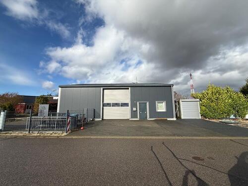 Foto - Gewerbehalle in Hüffenhardt zu vermieten