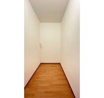 Renovierte 2-Zimmer-Wohnung in Hellersdorf - Berlin Marzahn-Hellersdorf Renovierte 2-Zimmer-Wohnung in Hellersdorf - Berlin Marzahn-Hellersdorf