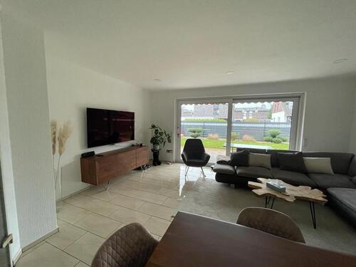 Foto - Zentrale 3 Zimmer Wohnung im Erdgeschoss mit Garten