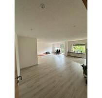 Neu renovierte 4 Zimmer Wohnung - Borken (Hessen)