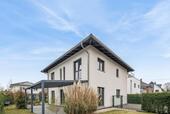 Foto - Freistehendes Familienhaus mit Westterrasse und Garage