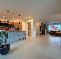 Moderne Dachgeschosswohnung mit Loggia und wunderschönem Fernblick in Bad Wildungen