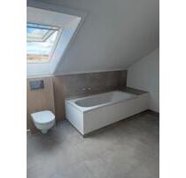 Helle DG-Wohnung mit neuem Bad inkl. Küche in Braunweiler - Hargesheim