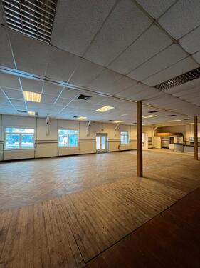 Foto - Hallenfläche Lagerhalle 350m2 - 900,00&nbsp;EUR Kaltmiete, ca.&nbsp; 2,50&nbsp;m&sup2;