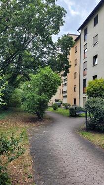 Foto - Großzügige 4-Zimmer-Wohnung mit Loggia, TG-Stellplatz, Wallbox un