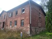 Foto - Massives Backsteinhaus mit über 18 Zimmern- Sanierungsobjekt
