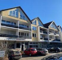 +++ Alles neu: Komplett sanierte 1-Zimmerwohnung mit neuer Einbauküche und PKW-Einstellplatz +++ - Goslar