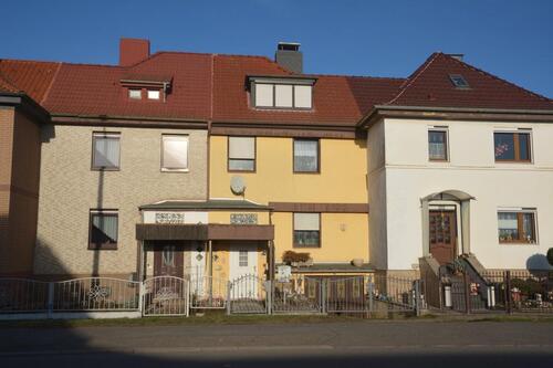 Foto - Einfamilien-Reihenmittelhaus in Stadtrandlage