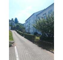 Gemütliche 2ZKB im Grünen mit EBK, Balkon und Stellplatz - Bad Dürkheim