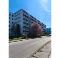 ab 1.5. schöne 3 Raumwohnung WBS70 