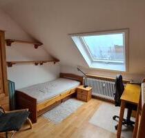 Möbliertes Mansarden-Zimmer, Beuel-Zentrum - Sankt Augustin