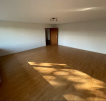 Helle 5-Zimmer-Wohnung mit Garten. ERSTBEZUG NACH RENOVIERUNG - Bad Zwesten