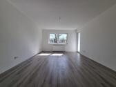 Foto - Verfügbar ab August 2026! Vollständig renovierte 3-Zimmer-Erdgeschosswohnung mit Balkon in grüner Wohnlage