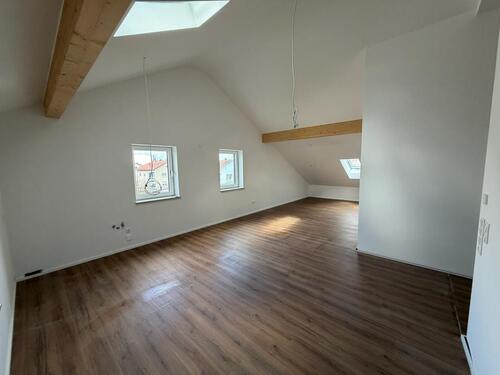 Foto - Neubau Exklusive Dachgeschosswohnung Loft-Charakter-3,5 Zimmer