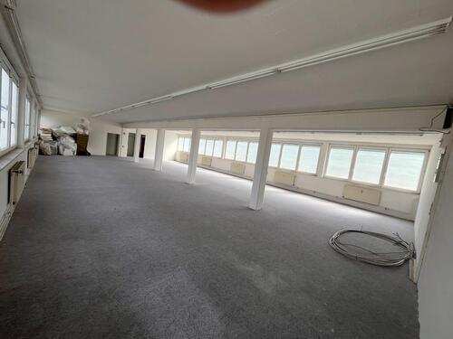 Foto - Werkstatt 250m2 Büro Atelier Lager mit Loft-Wohnung