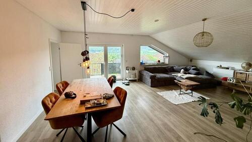 Foto - Gelnhausen: Großzügige 4-Zimmer-Dachgeschosswohnung mit Panorama-Blick, Balkon & Garten