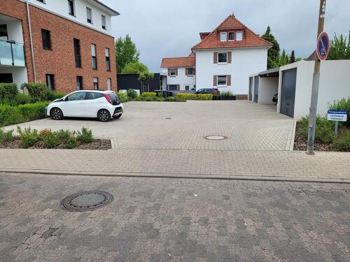 Foto - 2 PKW-Außenstellplätze - 25,00 EUR Miete,