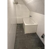 Duisburg Rheinhausen Markt DG 3,5 Z immer zu Vermiten