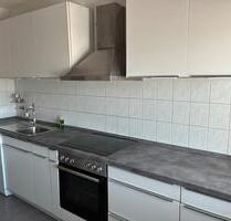 Helle, frisch renovierte Whg. mit Balkon und Blick ins Grüne - Ditzingen