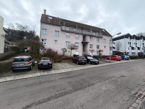 Foto - Renovierte 2-Zimmer-Wohnung - 495,00&nbsp;EUR Kaltmiete, ca.&nbsp; 62,00&nbsp;m&sup2;