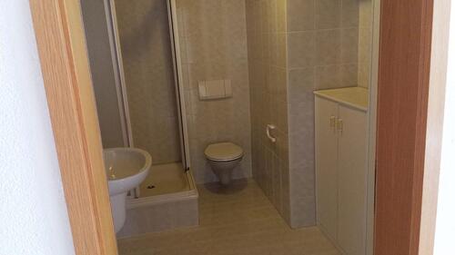 Foto - 1,5 Zimmer DG Wohnung ab sofort