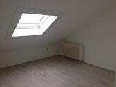 Foto - 2 Zimmer Dachgeschoßwohnung zur Miete in Rodgau