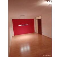 3 Zimmerwohnung inklusive Tiefgaragestellplatz 1100 €Kaltmiete - Besigheim