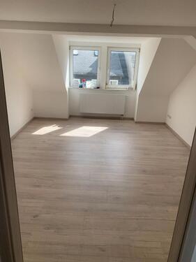 Foto - Schöne helle 2-Raum Wohnung mit Balkon ab sofort Verfügbar