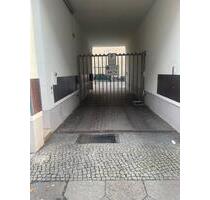 Zwei sichere Stellplätze im Herzen Berlins mit Videoüberwachung !