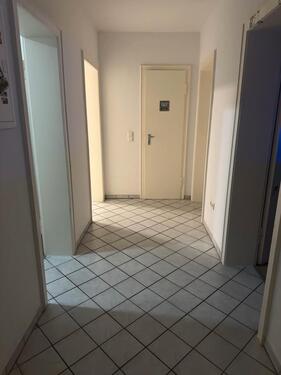 Foto - 3 Zimmer Wohnung im 1. OG - 680,00&nbsp;EUR Kaltmiete, ca.&nbsp; 64,00&nbsp;m&sup2;