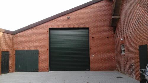 Foto - 1 Ganzjahresstellplatz für WohnwagenCamper bis 6m in einer Halle