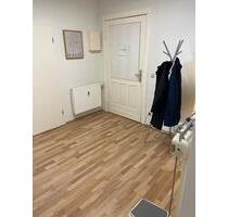 Büroräume in Bergen auf Rügen - 650,00 EUR Kaltmiete, ca.  114,00 m² in Bergen auf Rügen (PLZ: 18528)