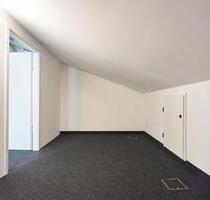 Lagerfläche im 2. OG – 5m² bis 40m². - Grasbrunn