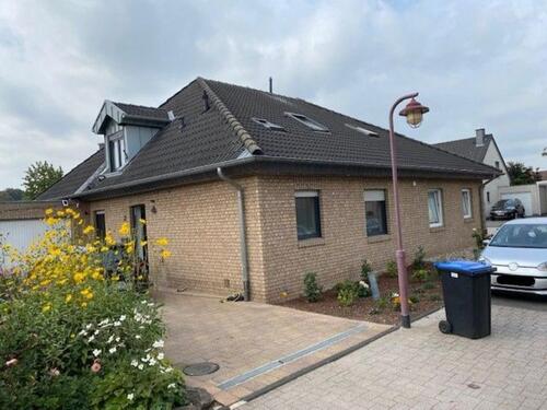 Foto - Bungalow-DHH, zzgl. ausgeb. Studio, helle Ausstattung, pflegeleic