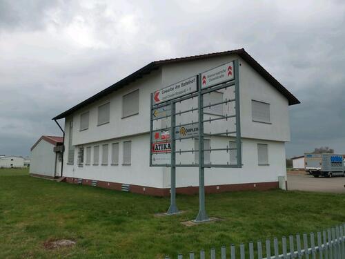 Foto - 320qm Bürogebäude nähe A8 - 2.160,00&nbsp;EUR Kaltmiete, ca.&nbsp; 6,75&nbsp;m&sup2;