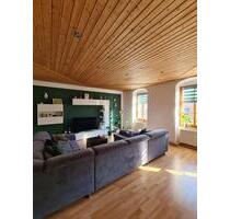 2,5 Raum Wohnung zu vermieten - 400,00&nbsp;EUR Kaltmiete, ca.&nbsp; 70,50&nbsp;m&sup2; in Strehla (PLZ: 01616)